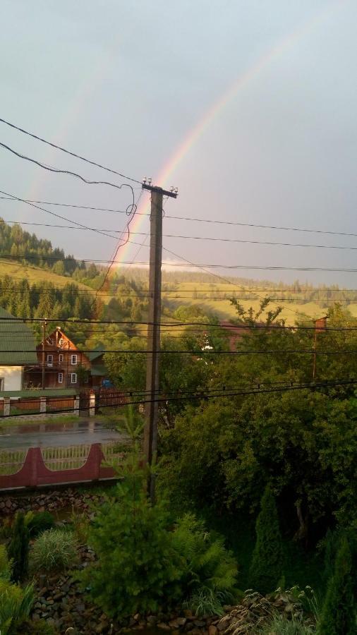 Sadyba Gostynniy Dvir Hotel Izki Bagian luar foto