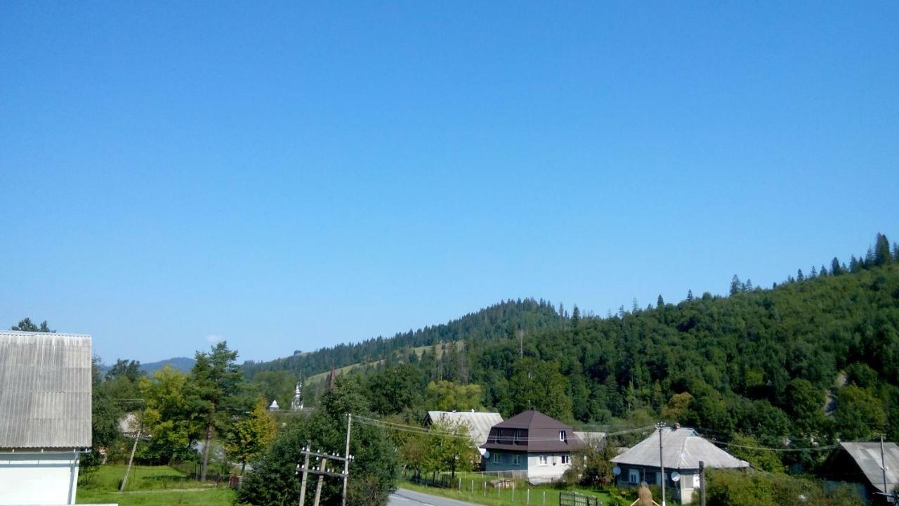 Sadyba Gostynniy Dvir Hotel Izki Bagian luar foto